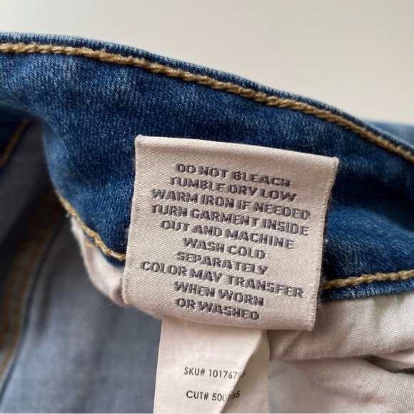 Torrid Distressed Boyfriend Jeans Stretch Denim Womens Size 18 - Picture 8 of 10